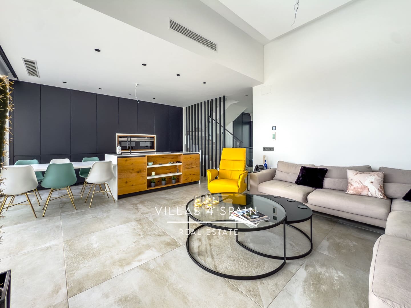 4 bedroom Villa for sale in Rojales with pool - € 789,000 (Ref: 9306285)