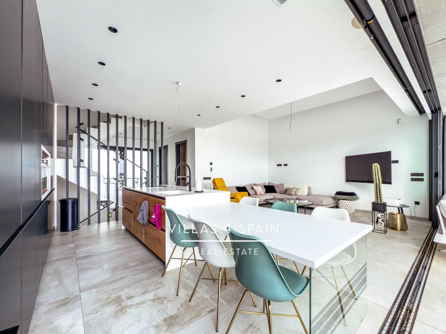 4 bedroom Villa for sale in Rojales with pool - € 789,000 (Ref: 9306285)