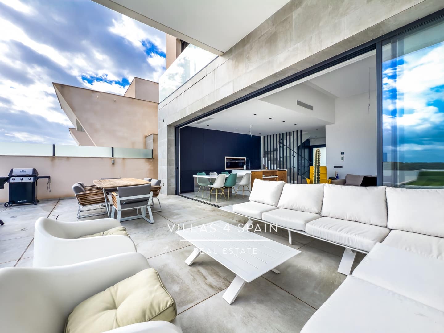 4 bedroom Villa for sale in Rojales with pool - € 789,000 (Ref: 9306285)