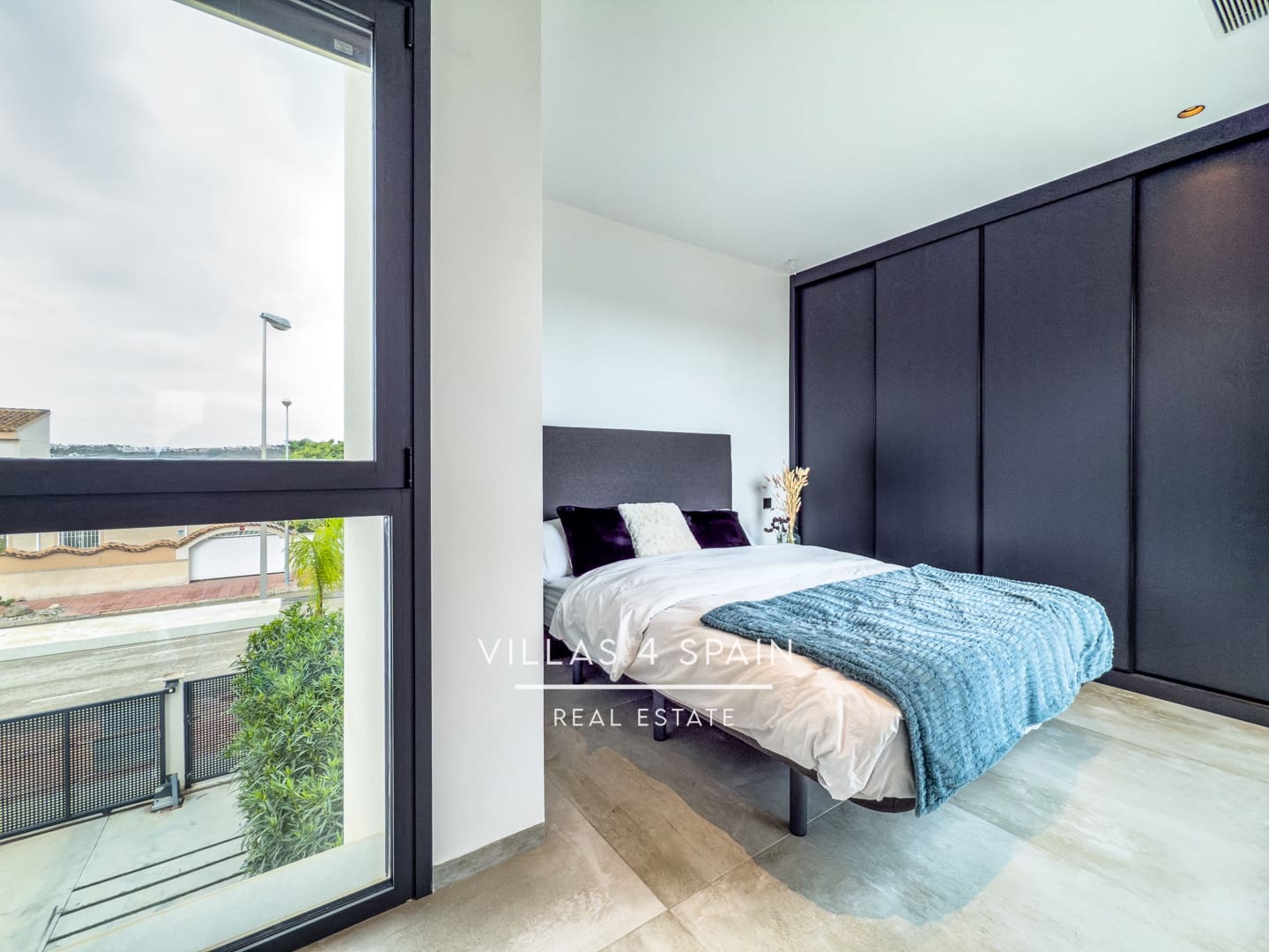 4 bedroom Villa for sale in Rojales with pool - € 789,000 (Ref: 9306285)