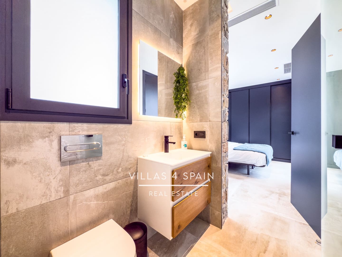 4 bedroom Villa for sale in Rojales with pool - € 789,000 (Ref: 9306285)