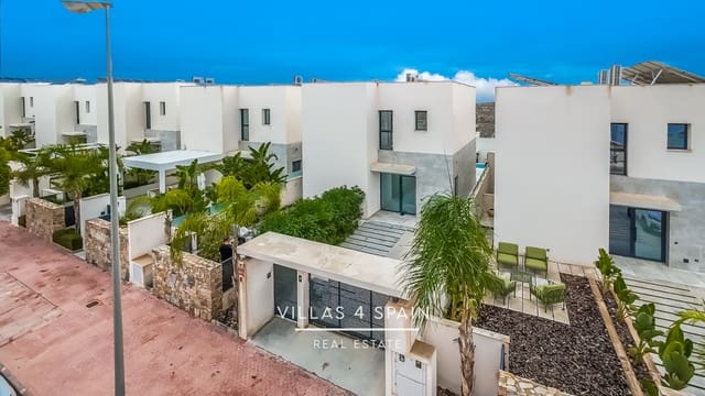 4 camera da letto Villa in vendita in Ciudad Quesada, Rojales con piscina - 789.000 € (Rif: 9306285)