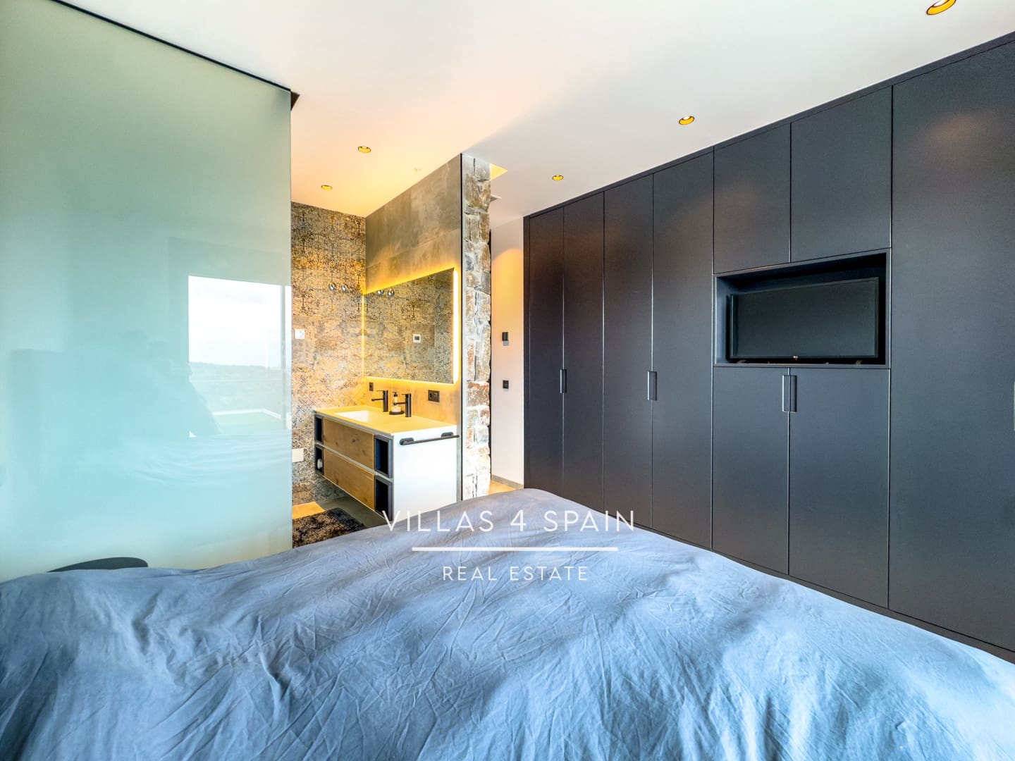 4 bedroom Villa for sale in Rojales with pool - € 789,000 (Ref: 9306285)