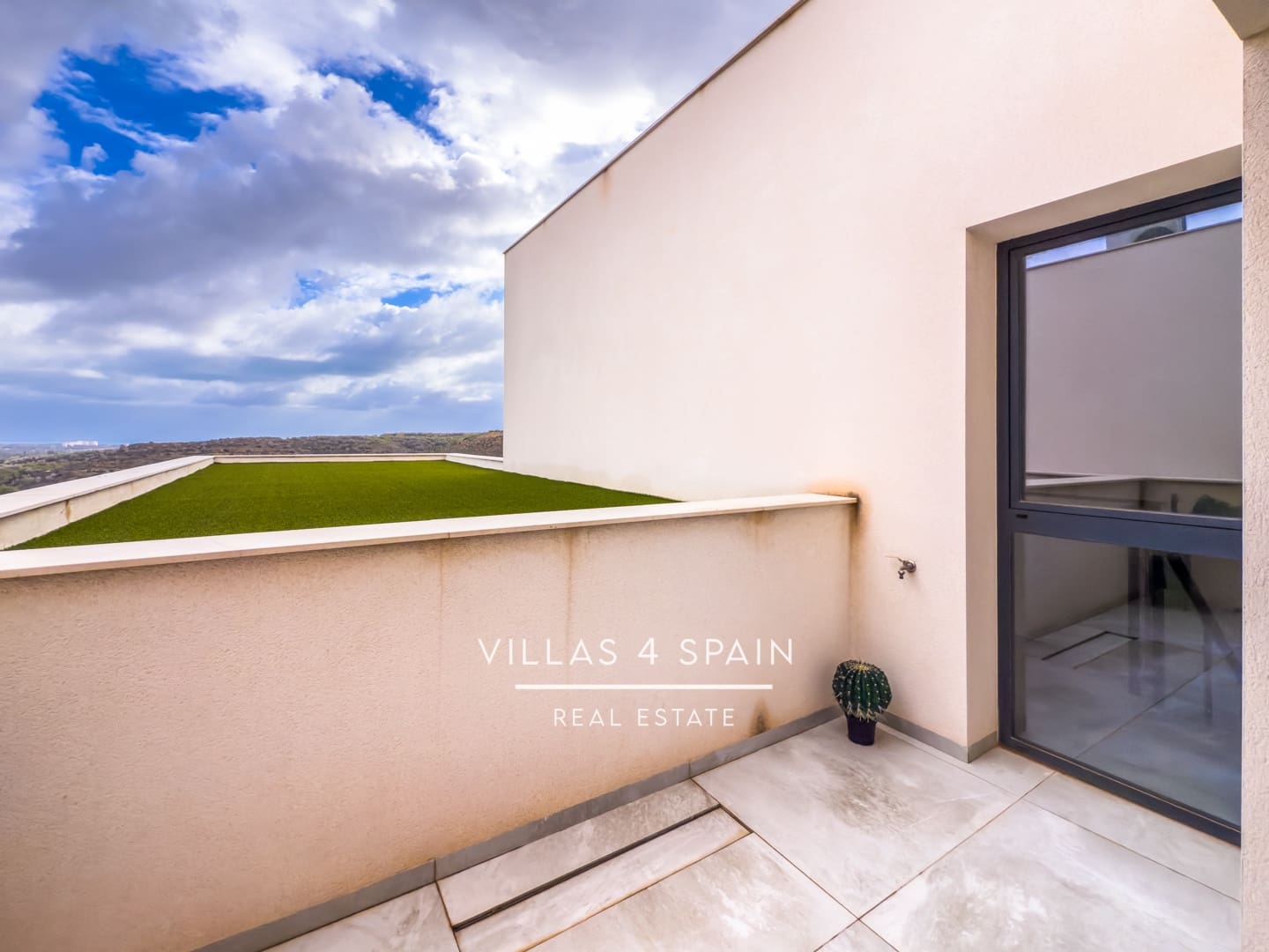 4 bedroom Villa for sale in Rojales with pool - € 789,000 (Ref: 9306285)