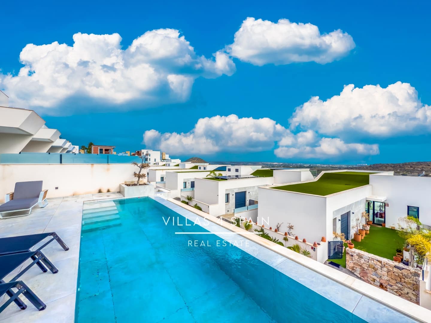 4 bedroom Villa for sale in Rojales with pool - € 789,000 (Ref: 9306285)