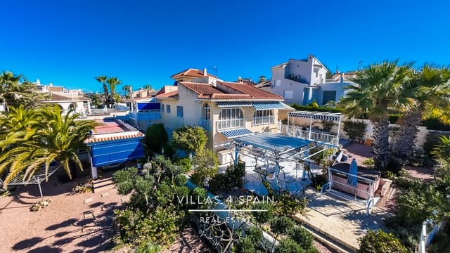 4 bedroom Villa for sale in Ciudad Quesada, Rojales with garage - € 630,000 (Ref: 9357970)