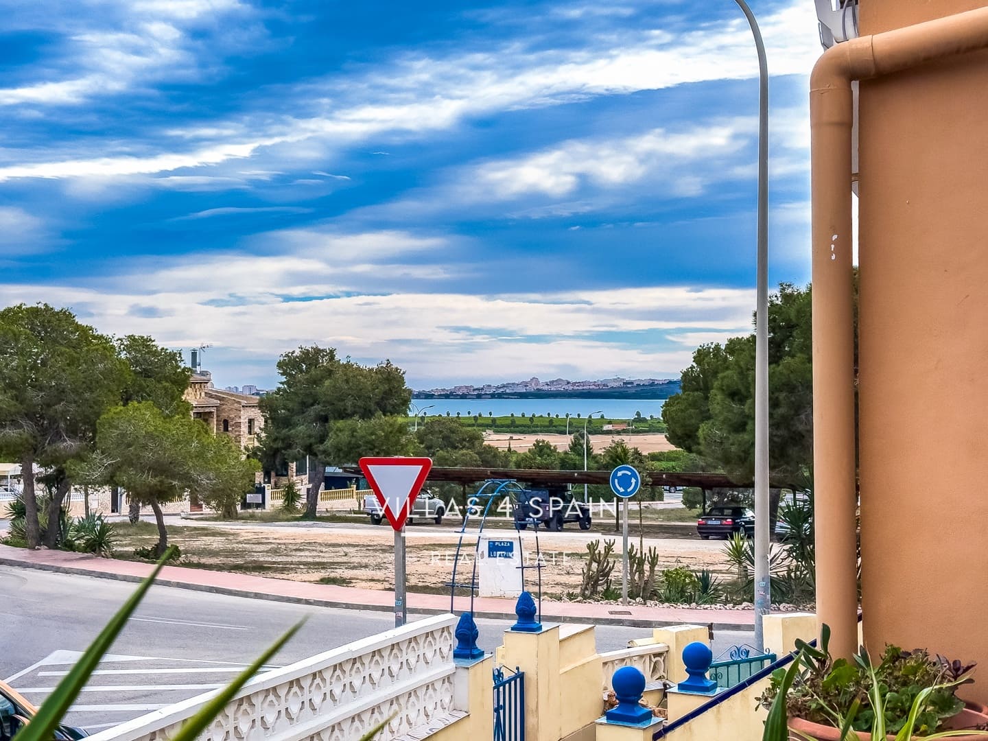 2 soveværelse Byhus til salg i Ciudad Quesada - € 159.000 (Ref: 9413463)