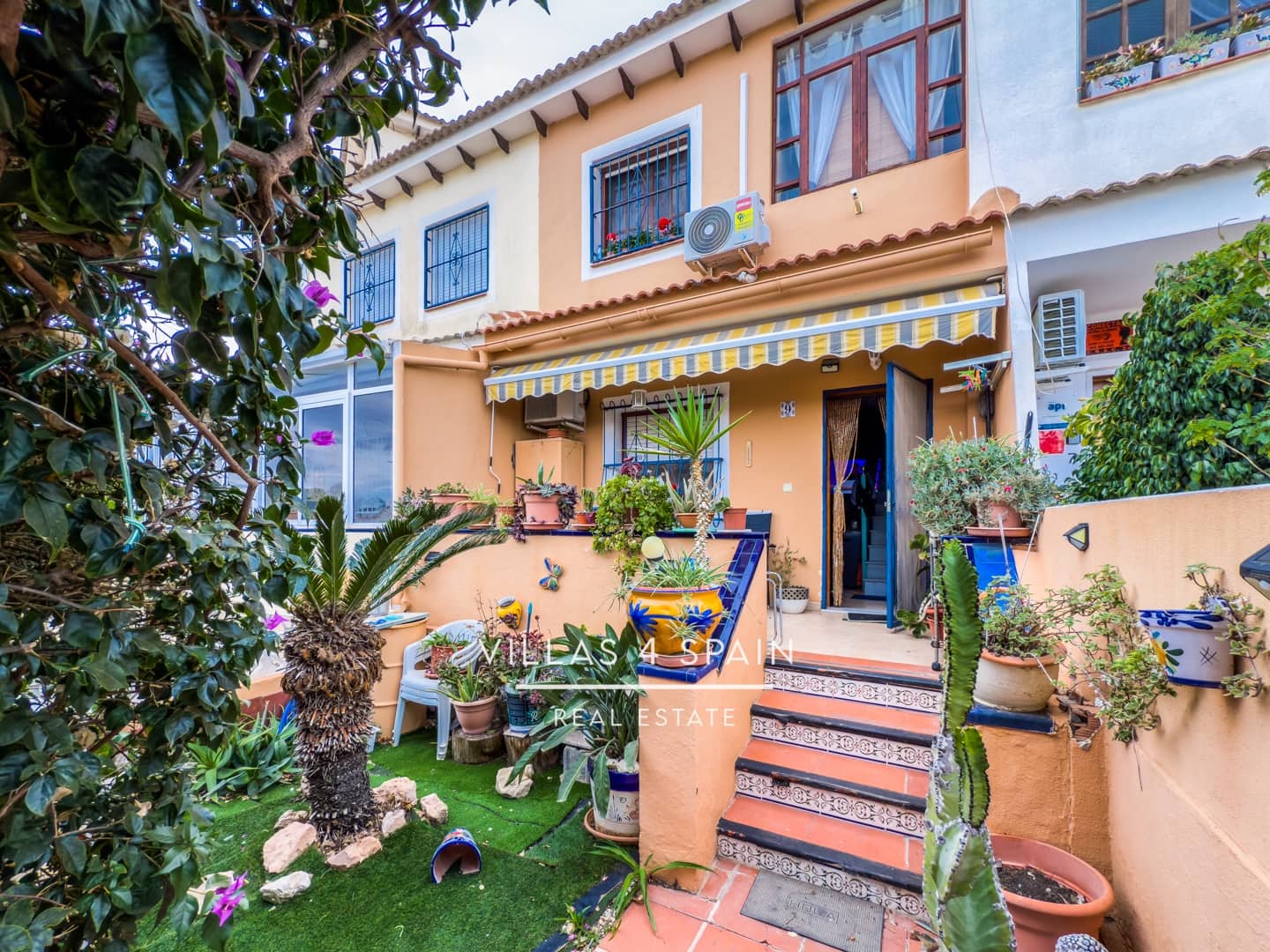 2 soveværelse Byhus til salg i Ciudad Quesada - € 159.000 (Ref: 9413463)