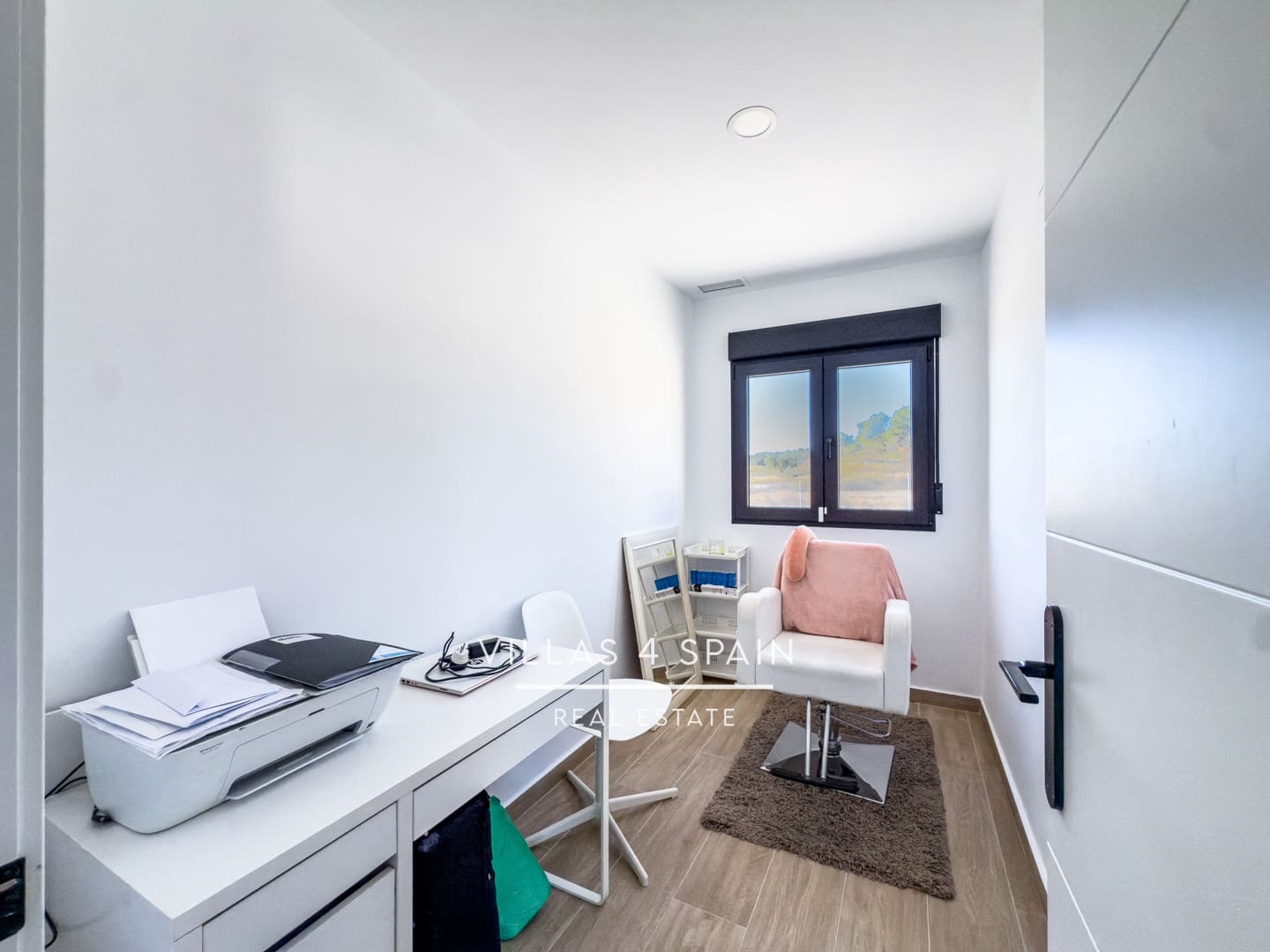 4 makuuhuone Huvila myytävänä paikassa Pinoso mukana uima-altaan 
autotalli - 549 000 € (Ref: 9415391)