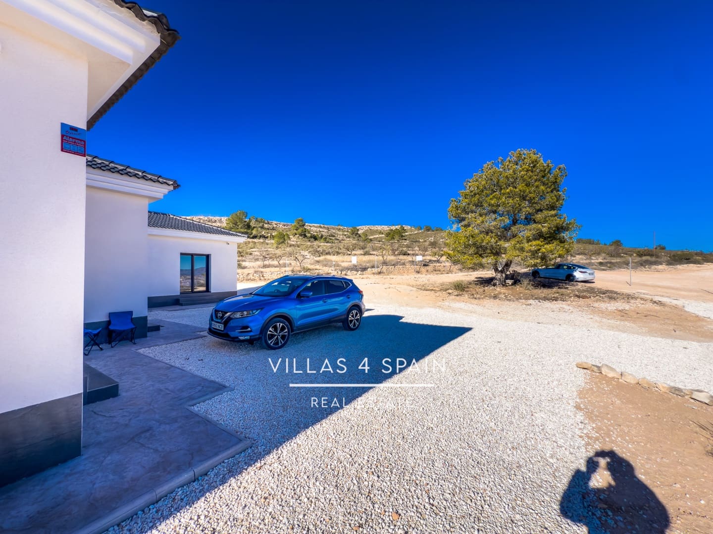 4 makuuhuone Huvila myytävänä paikassa Pinoso mukana uima-altaan 
autotalli - 549 000 € (Ref: 9415391)