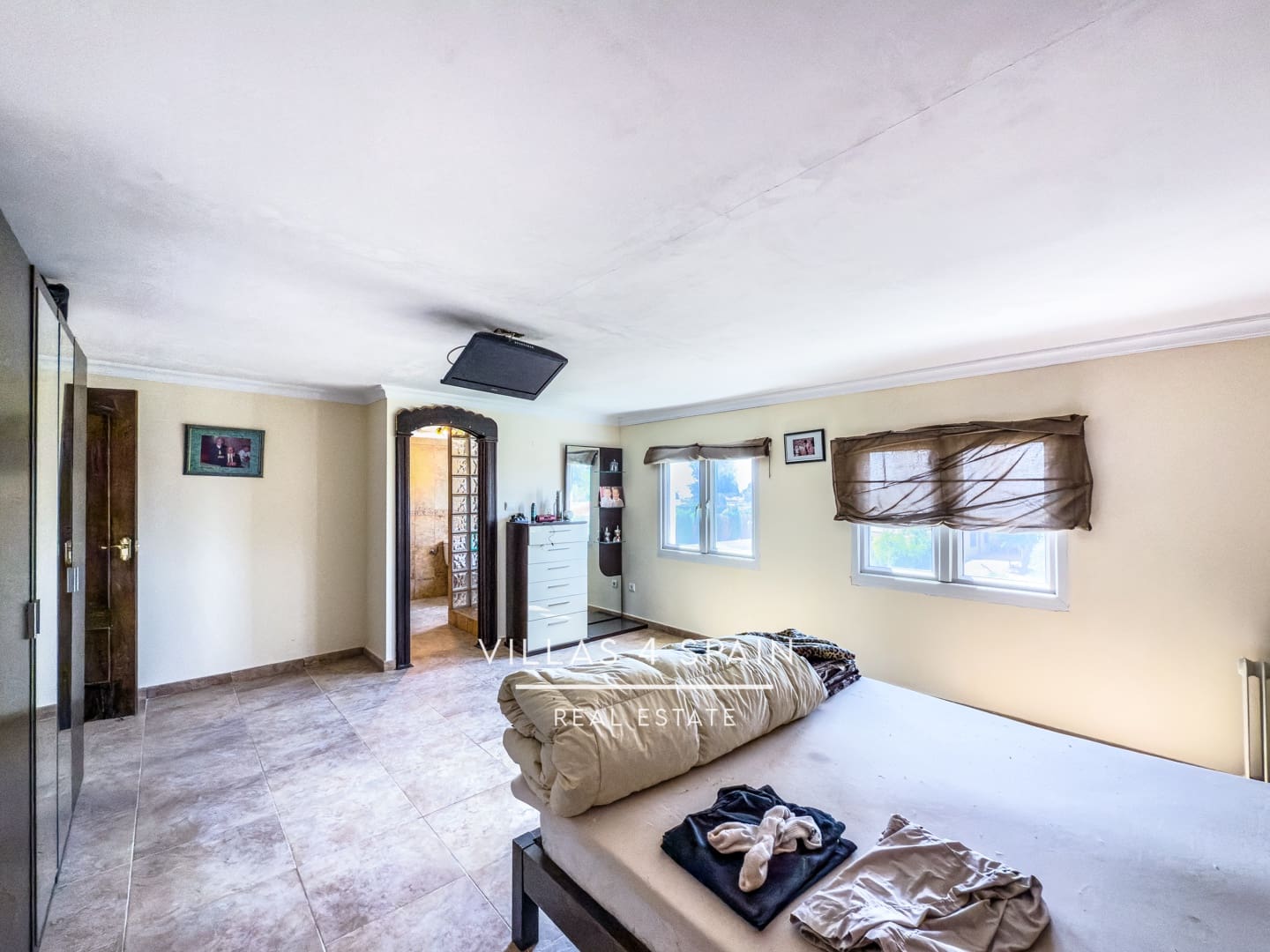 12 bedroom Villa for sale in Crevillente / Crevillent with pool - € 574,999 (Ref: 9495537)