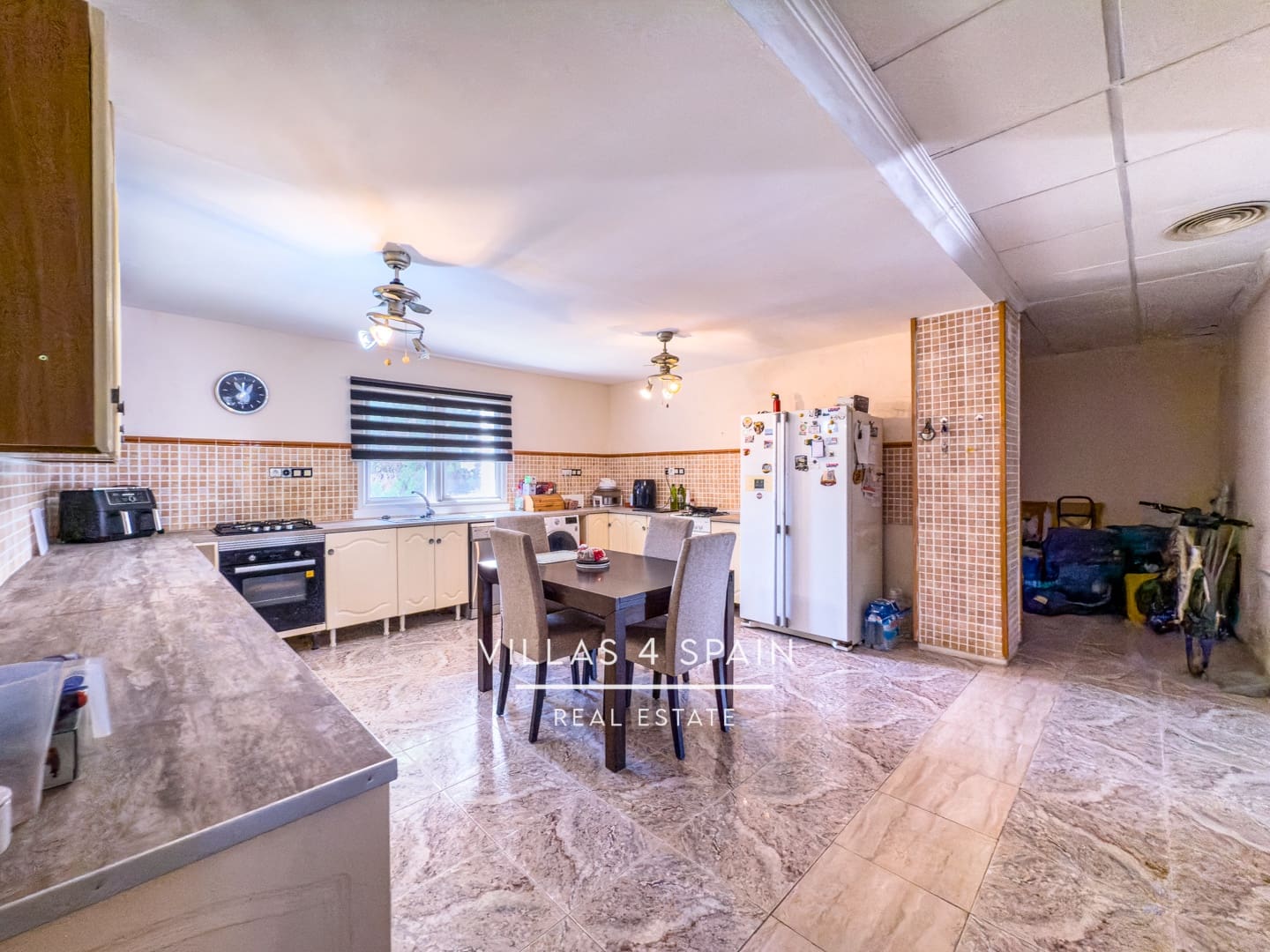 12 bedroom Villa for sale in Crevillente / Crevillent with pool - € 574,999 (Ref: 9495537)