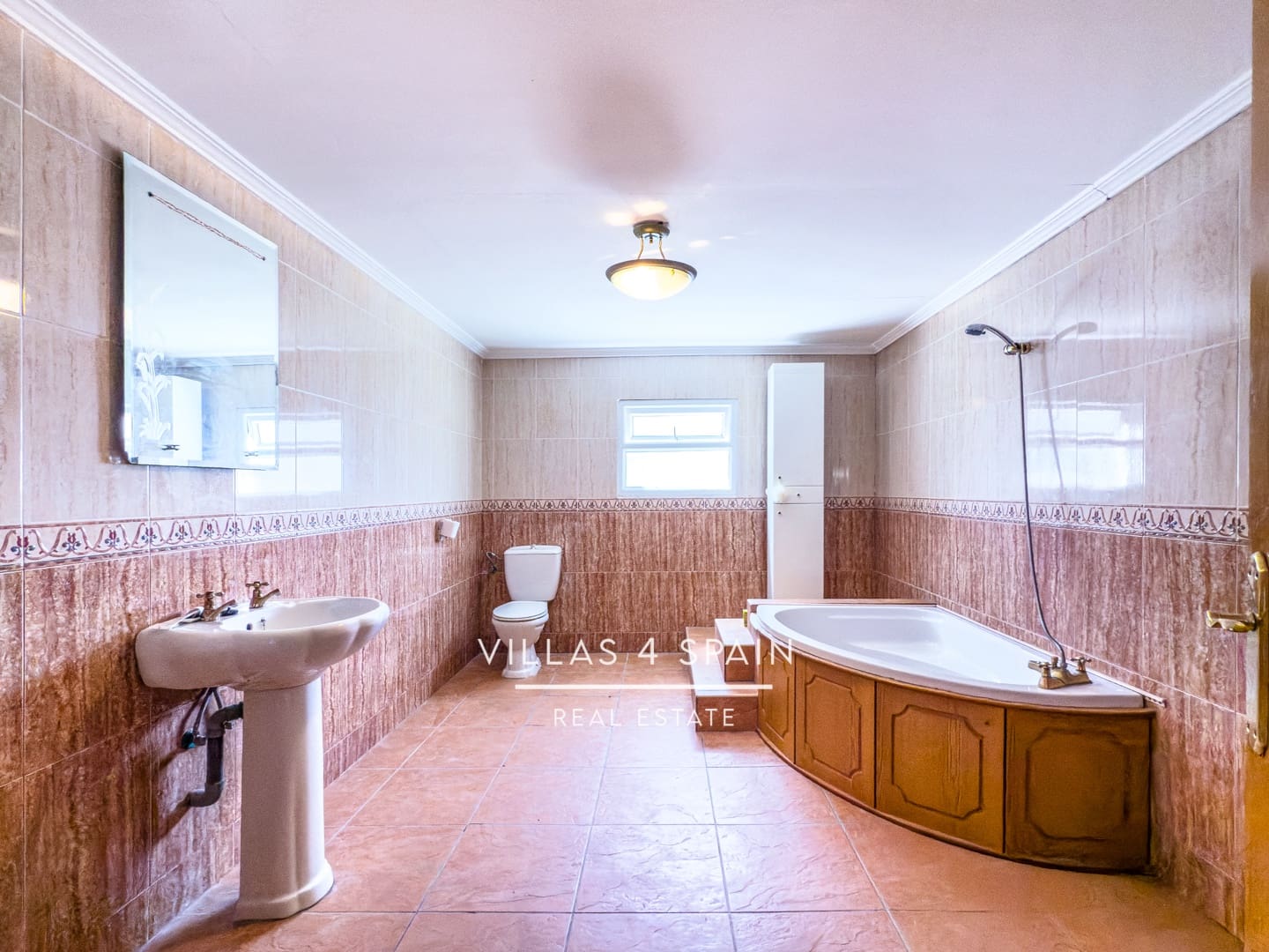 12 bedroom Villa for sale in Crevillente / Crevillent with pool - € 574,999 (Ref: 9495537)