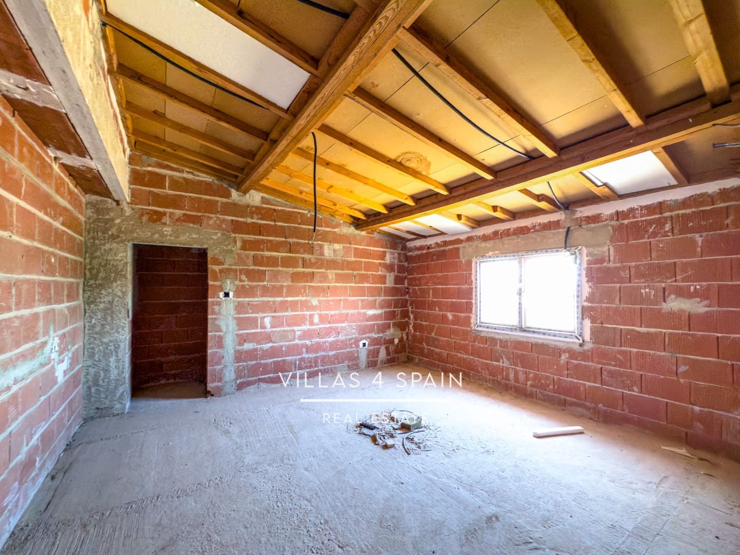 12 bedroom Villa for sale in Crevillente / Crevillent with pool - € 574,999 (Ref: 9495537)