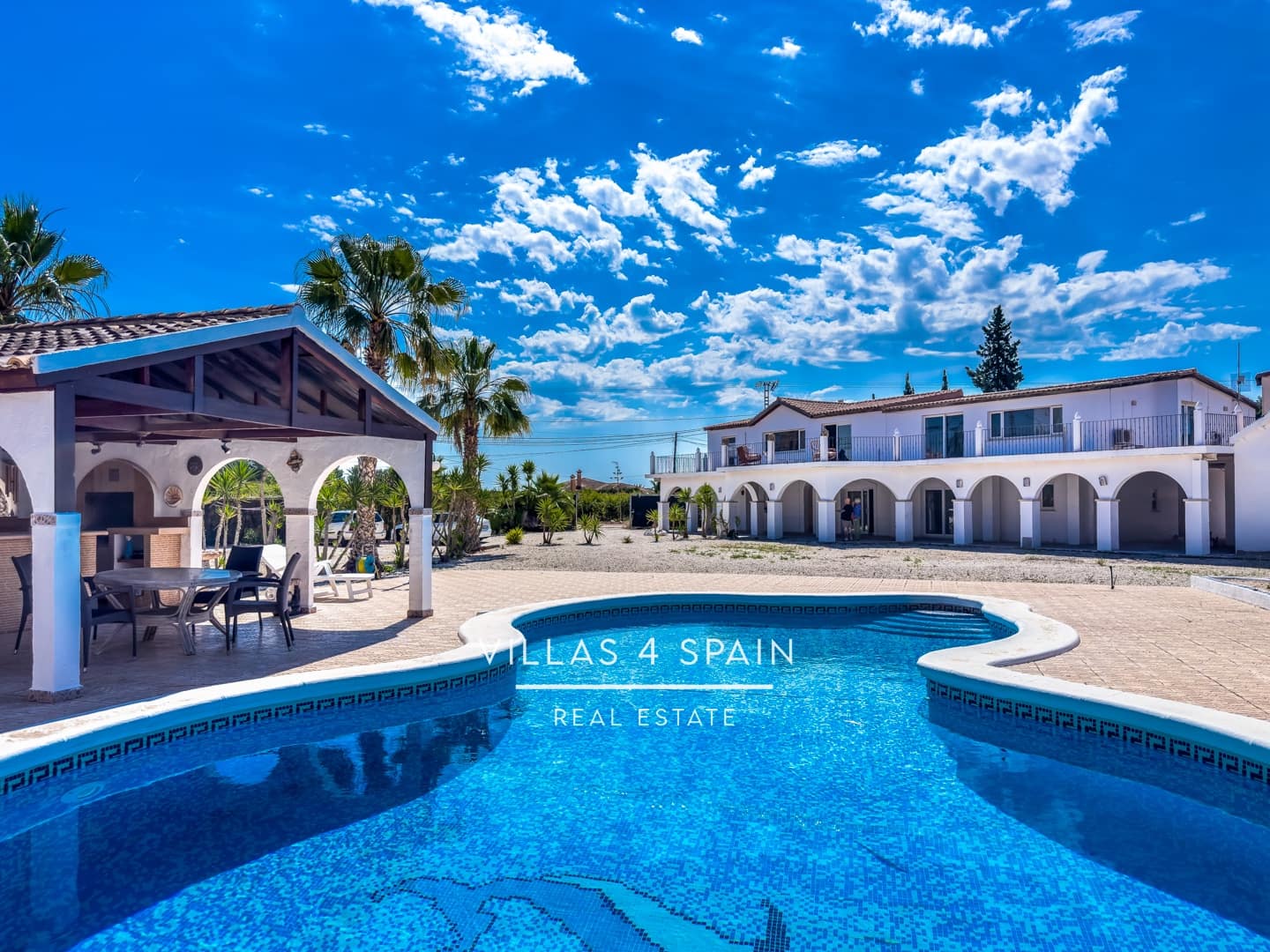 12 bedroom Villa for sale in Crevillente / Crevillent with pool - € 574,999 (Ref: 9495537)