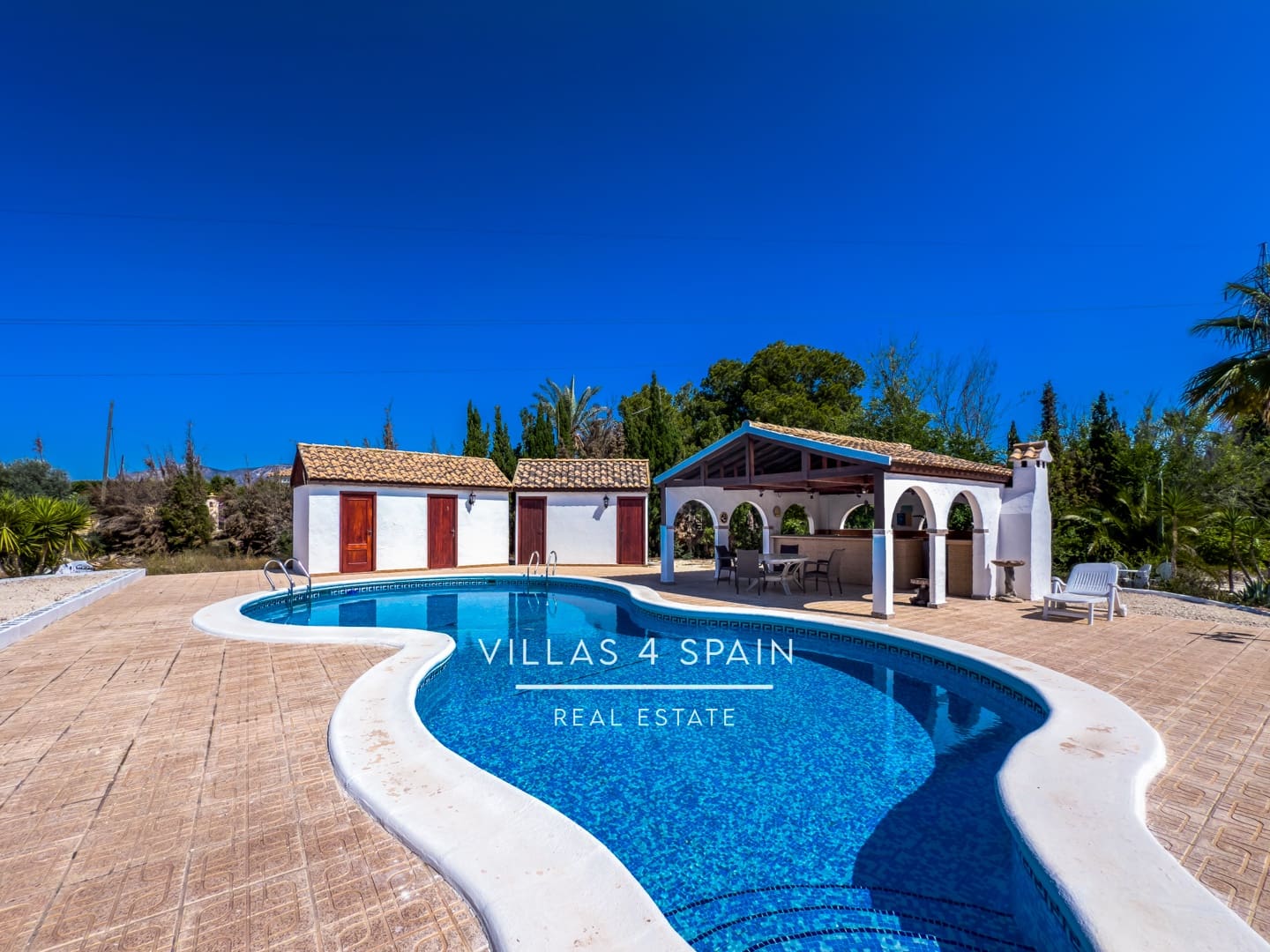 12 bedroom Villa for sale in Crevillente / Crevillent with pool - € 574,999 (Ref: 9495537)