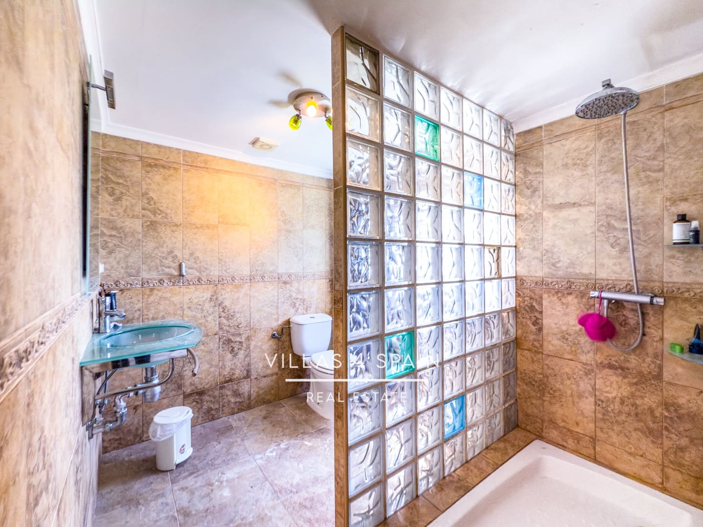 12 bedroom Villa for sale in Crevillente / Crevillent with pool - € 574,999 (Ref: 9495537)