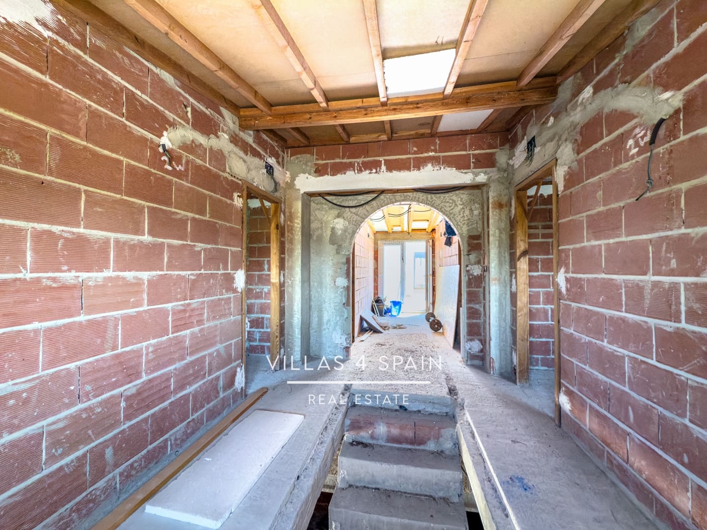 12 bedroom Villa for sale in Crevillente / Crevillent with pool - € 574,999 (Ref: 9495537)