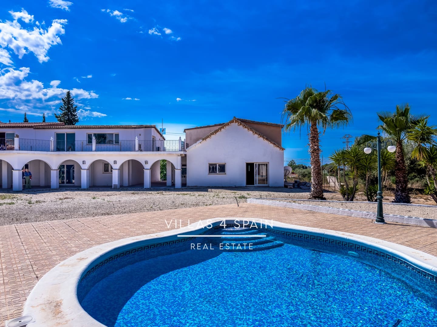 12 bedroom Villa for sale in Crevillente / Crevillent with pool - € 574,999 (Ref: 9495537)