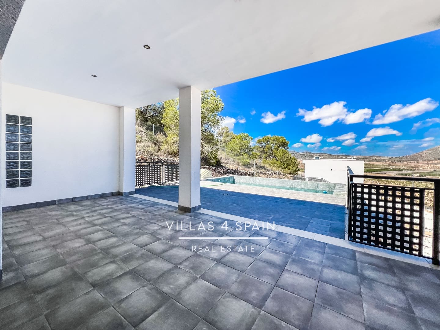 3 soverom Villa til salgs i Pinoso med svømmebasseng garasje - € 339 995 (Ref: 9554311)