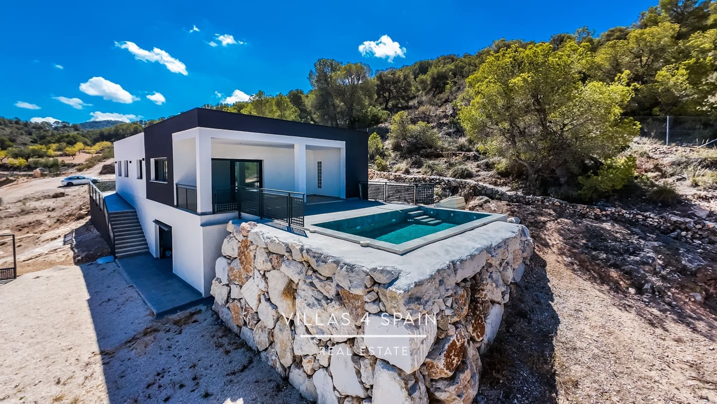 3 soverom Villa til salgs i Pinoso med svømmebasseng garasje - € 339 995 (Ref: 9554311)