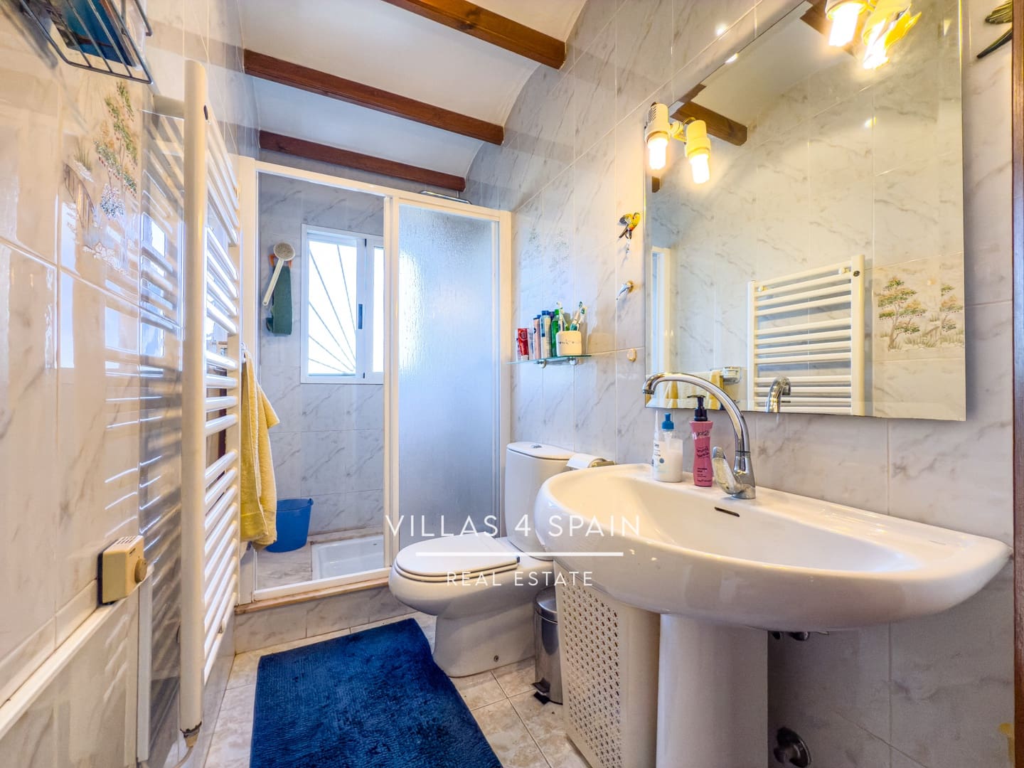 Chalet de 4 habitaciones en Rojales en venta con garaje - 399.995 € (Ref: 9554312)