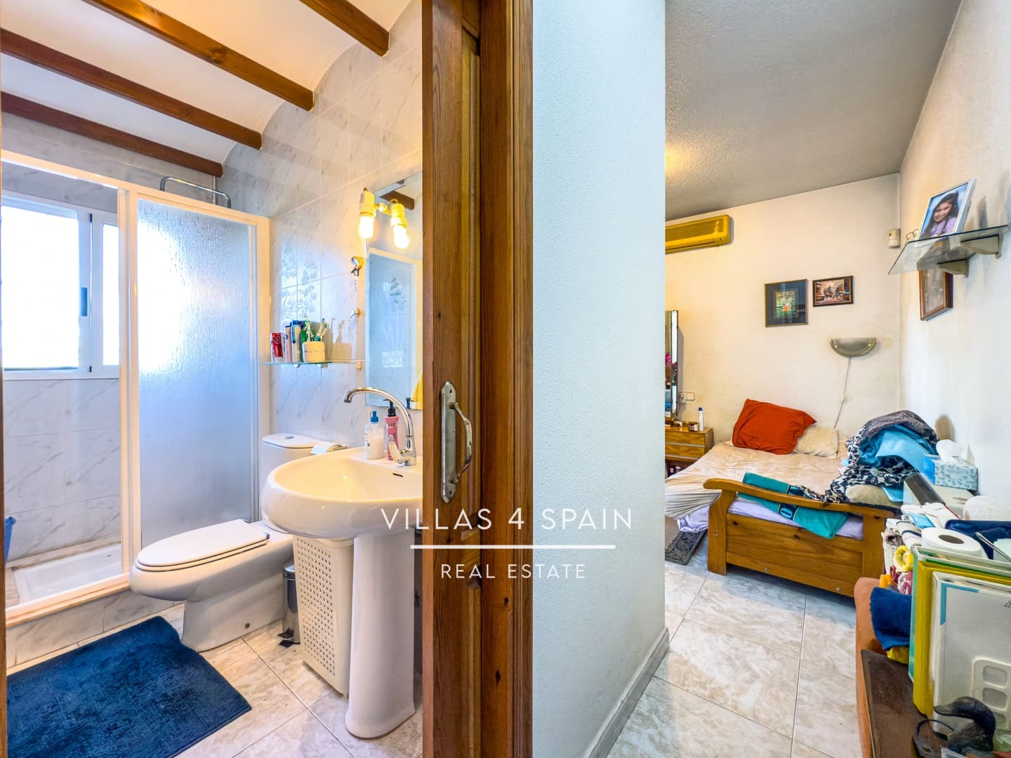 Chalet de 4 habitaciones en Rojales en venta con garaje - 399.995 € (Ref: 9554312)