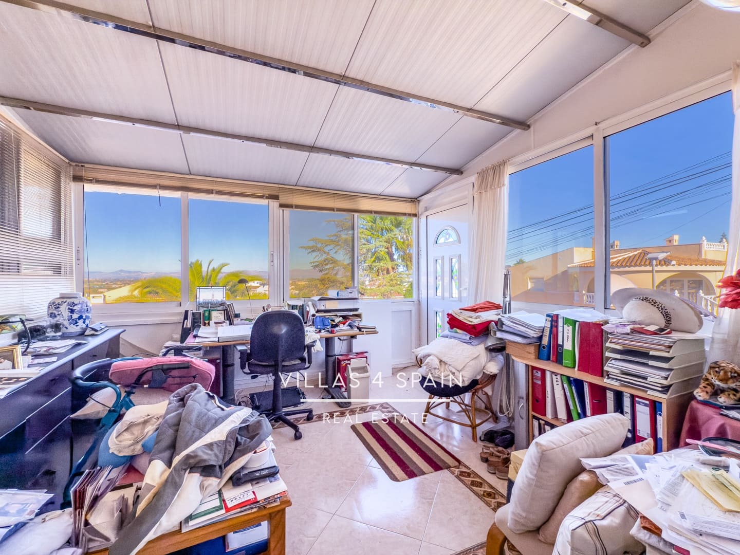 Chalet de 4 habitaciones en Rojales en venta con garaje - 399.995 € (Ref: 9554312)