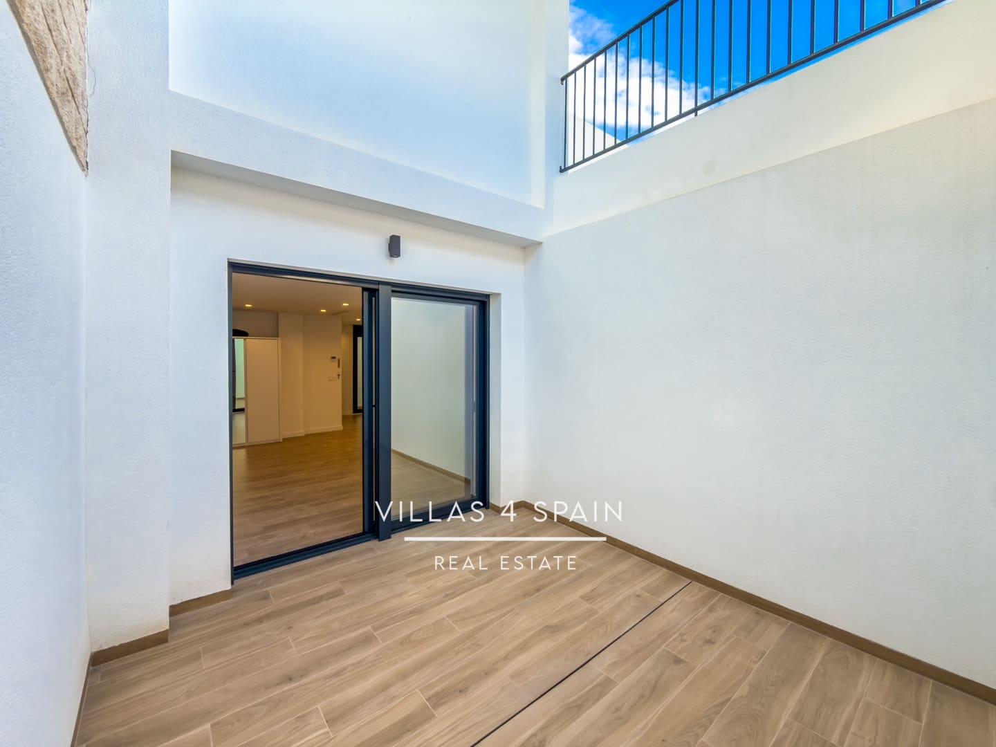 5 soveværelse Villa til salg i Ciudad Quesada med swimmingpool - € 525.000 (Ref: 9567984)