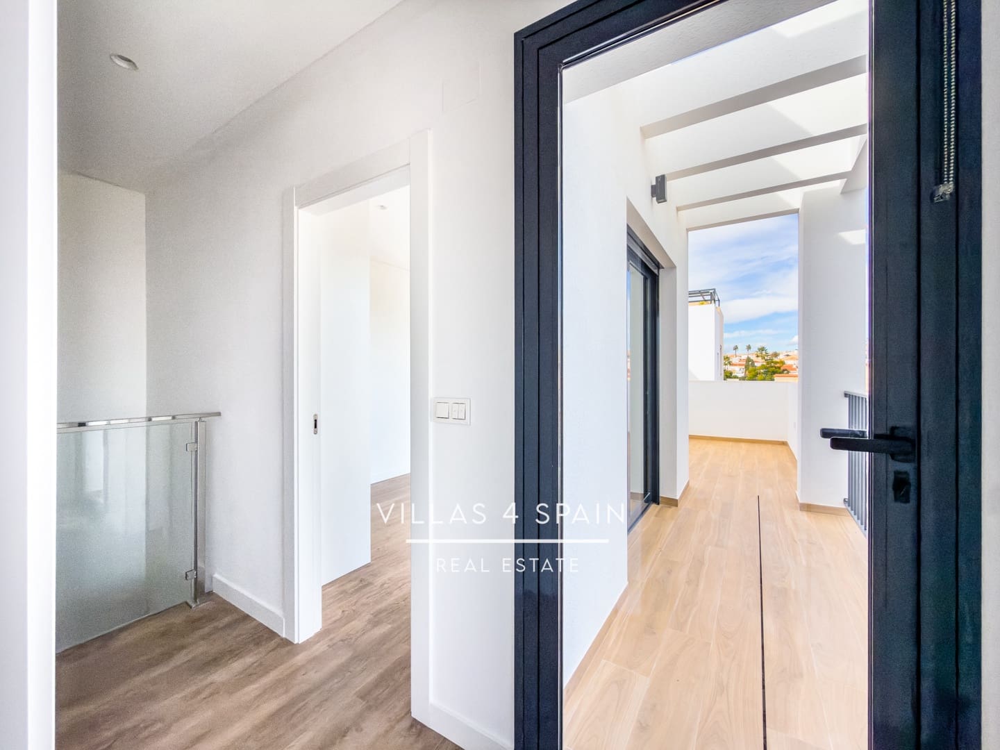 5 soveværelse Villa til salg i Ciudad Quesada med swimmingpool - € 525.000 (Ref: 9567984)