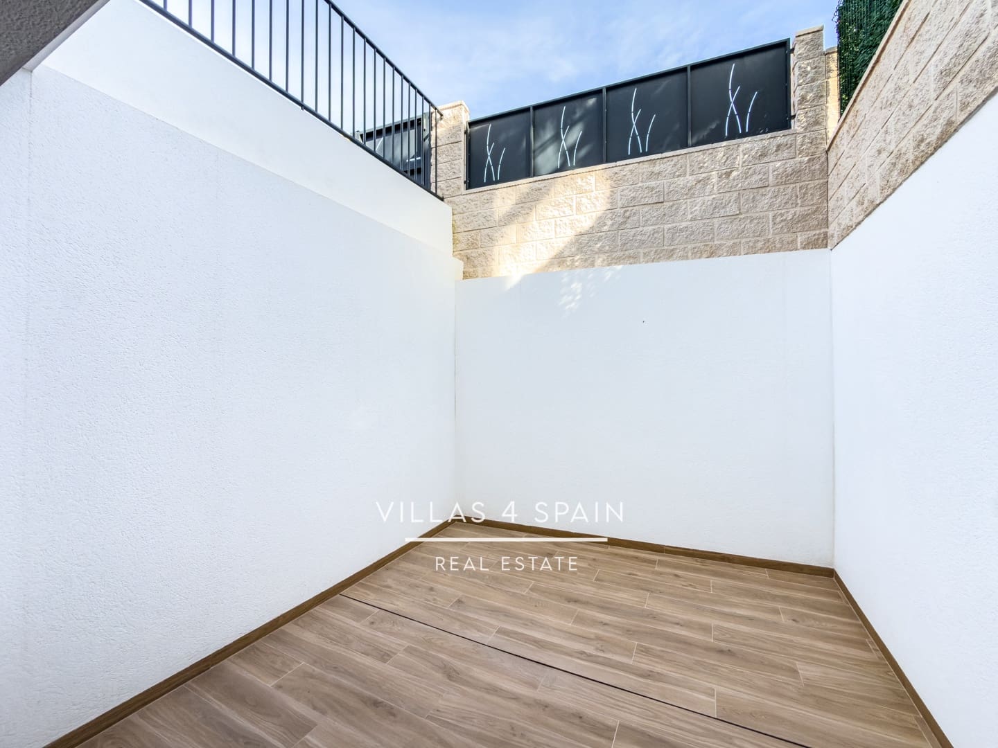 5 soveværelse Villa til salg i Ciudad Quesada med swimmingpool - € 525.000 (Ref: 9567984)