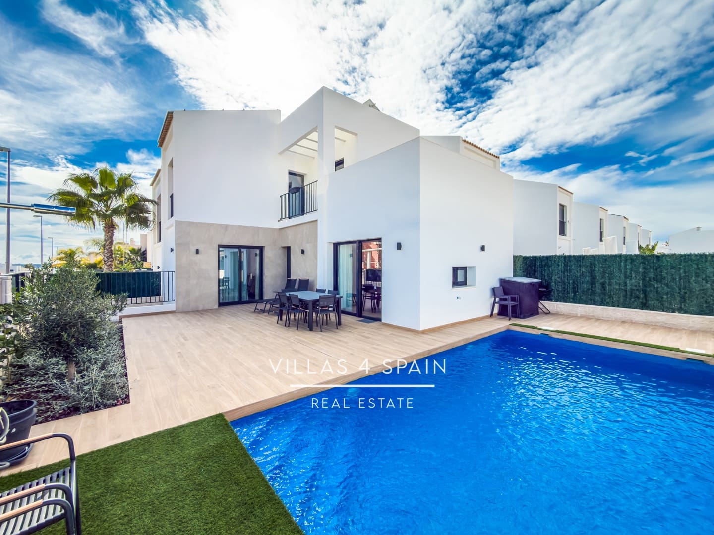 5 soveværelse Villa til salg i Ciudad Quesada med swimmingpool - € 525.000 (Ref: 9567984)