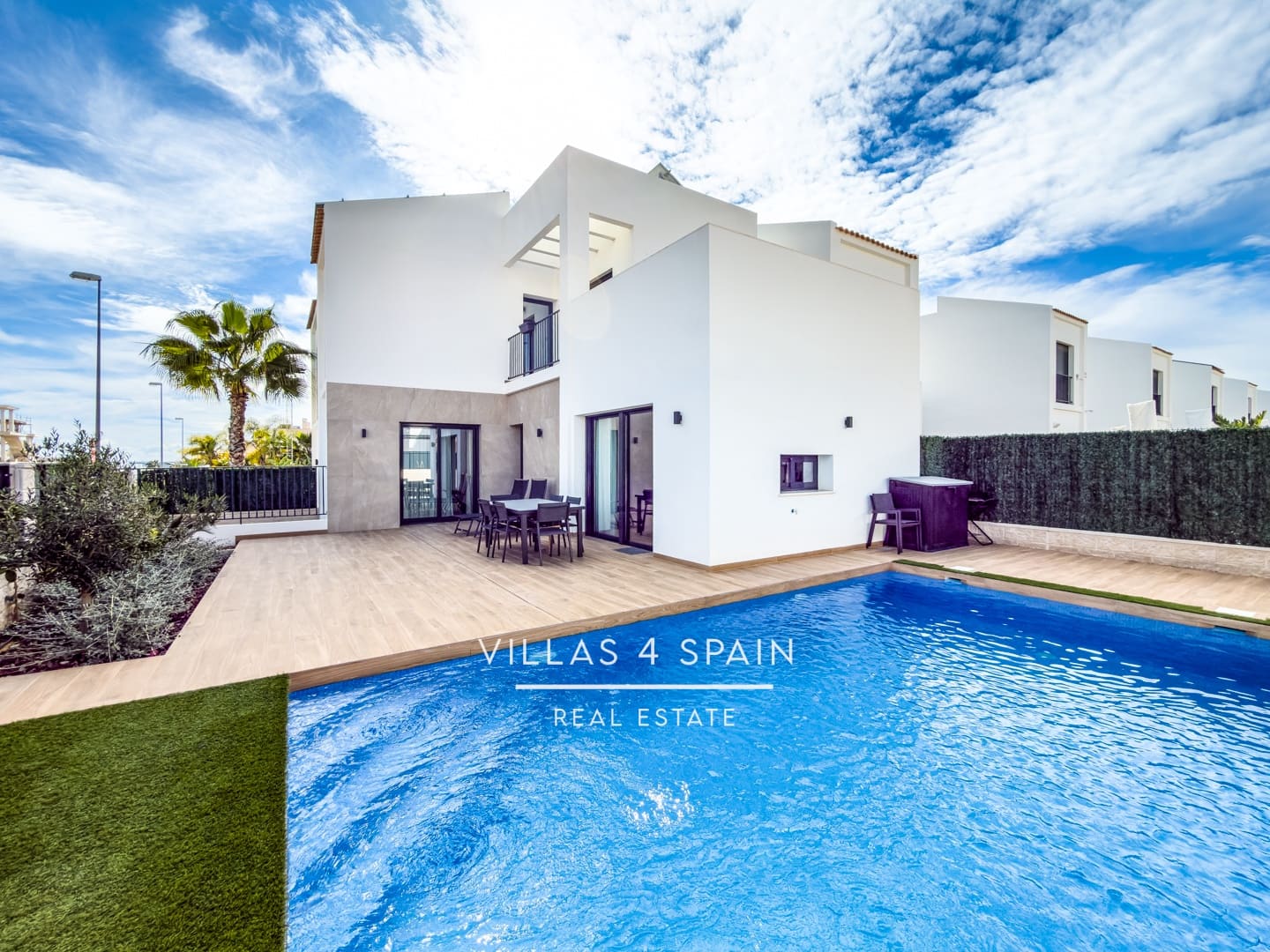 5 soveværelse Villa til salg i Ciudad Quesada med swimmingpool - € 525.000 (Ref: 9567984)