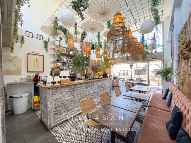 Commercial for sale in Ciudad Quesada, Rojales - € 95,000 (Ref: 9643712)