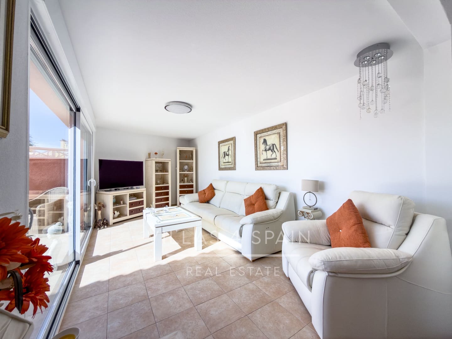 2 makuuhuone Huvila myytävänä paikassa Fortuna mukana uima-altaan 
autotalli - 174 500 € (Ref: 9660608)