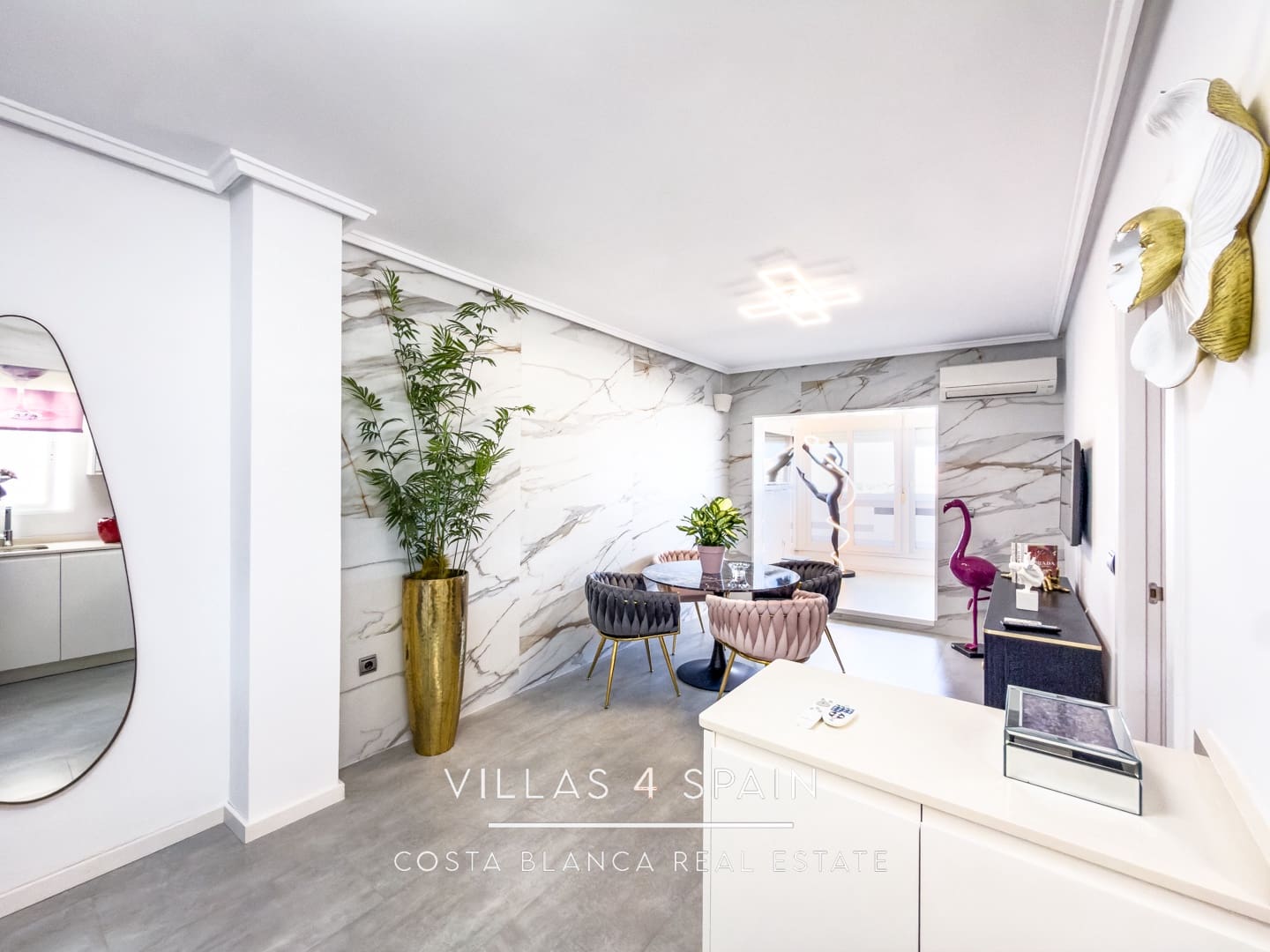 Huoneisto myytävänä paikassa Torrevieja - 147 000 € (Ref: 9665517)