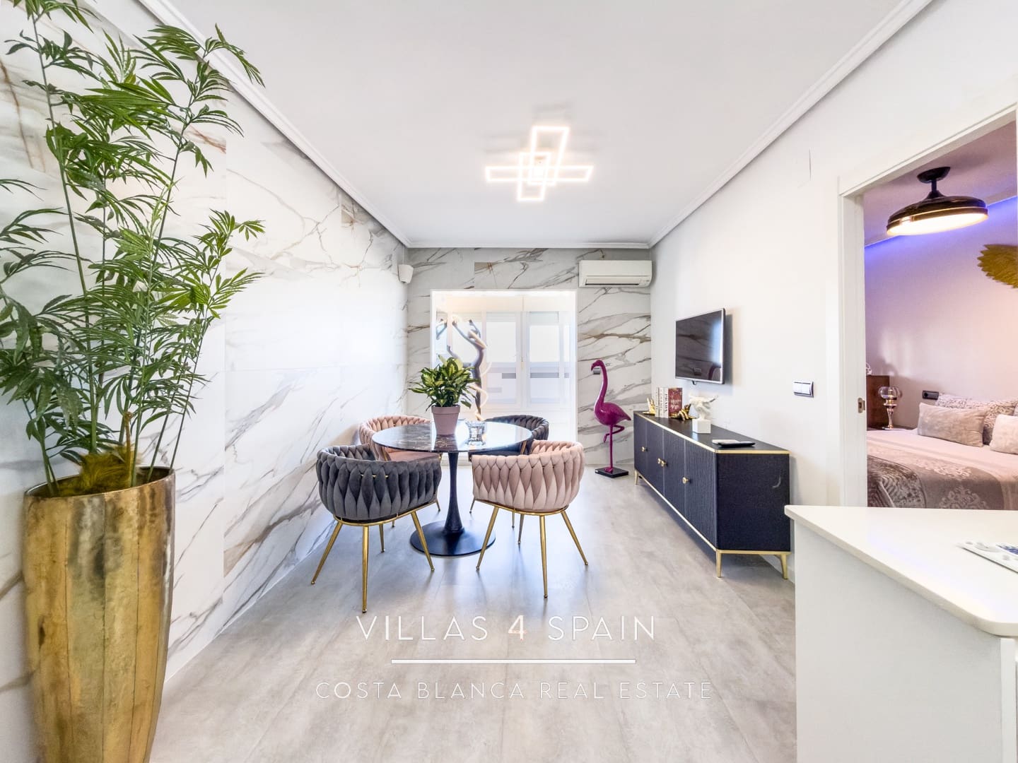 Huoneisto myytävänä paikassa Torrevieja - 147 000 € (Ref: 9665517)