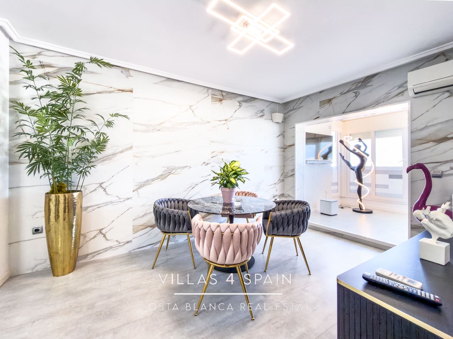 Huoneisto myytävänä paikassa Torrevieja - 147 000 € (Ref: 9665517)