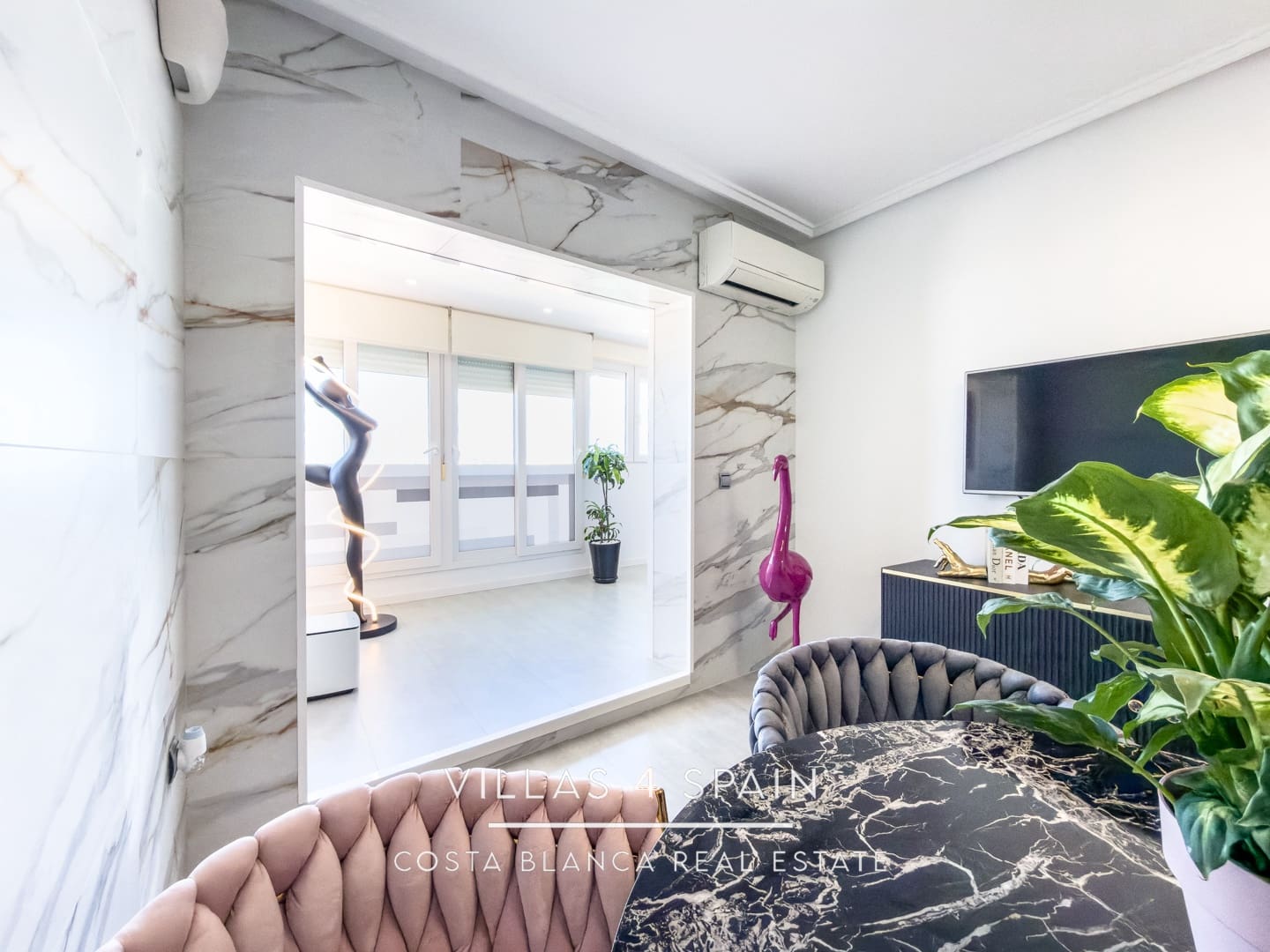 Huoneisto myytävänä paikassa Torrevieja - 147 000 € (Ref: 9665517)