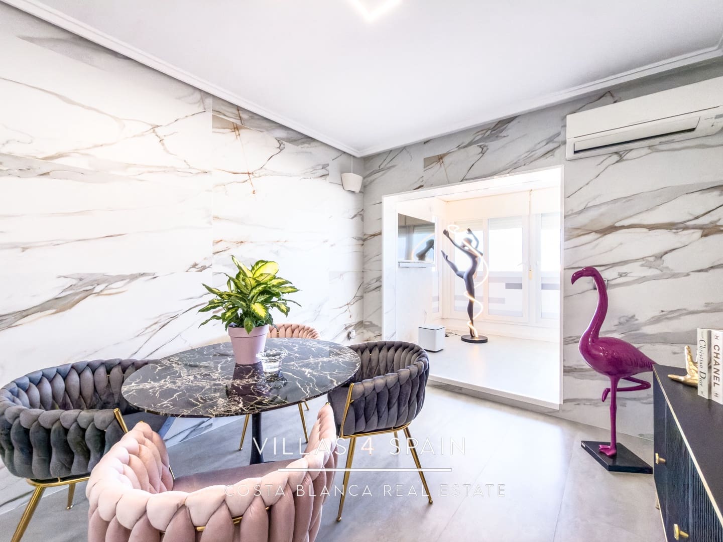 Huoneisto myytävänä paikassa Torrevieja - 147 000 € (Ref: 9665517)