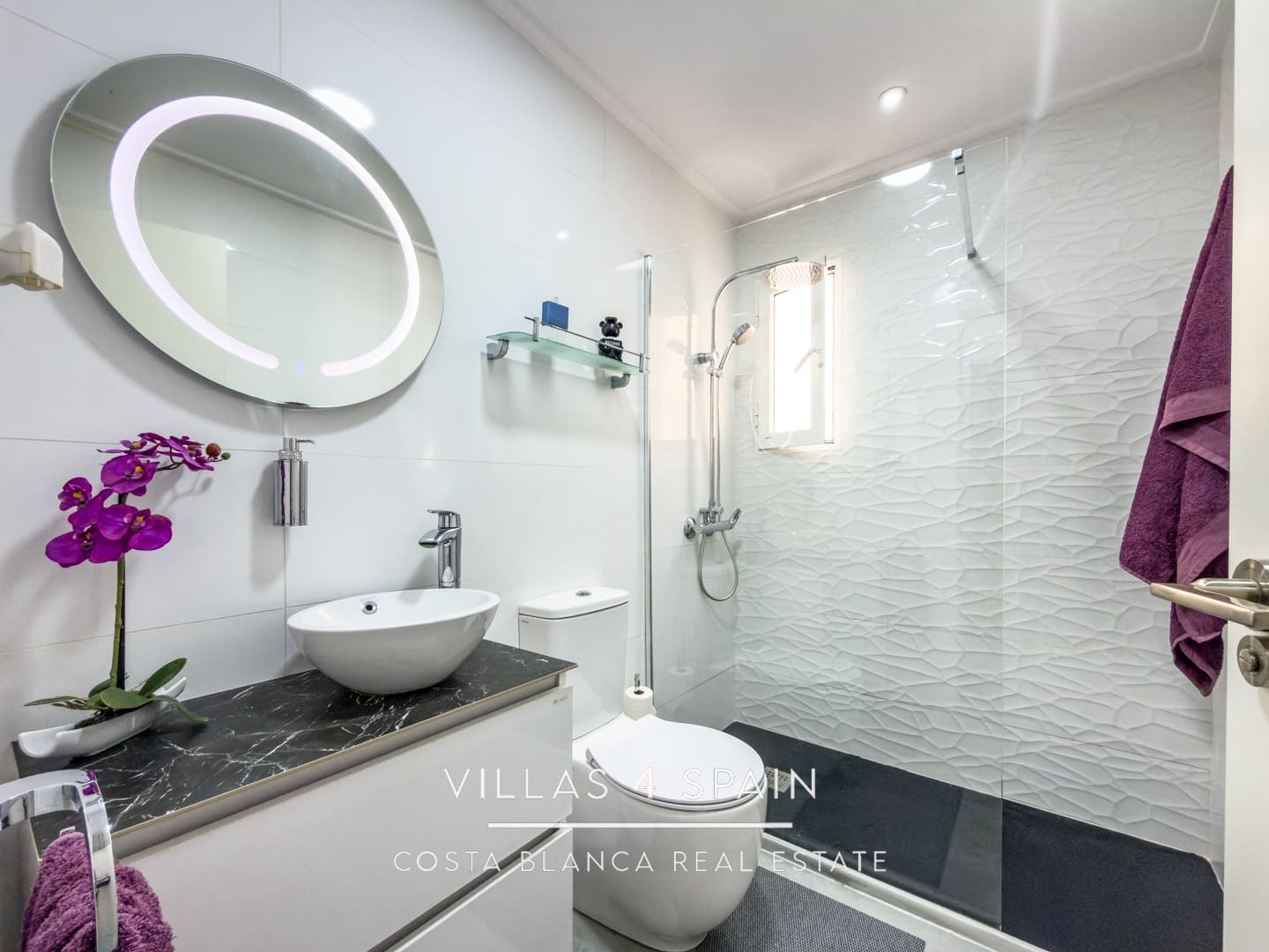 Huoneisto myytävänä paikassa Torrevieja - 147 000 € (Ref: 9665517)