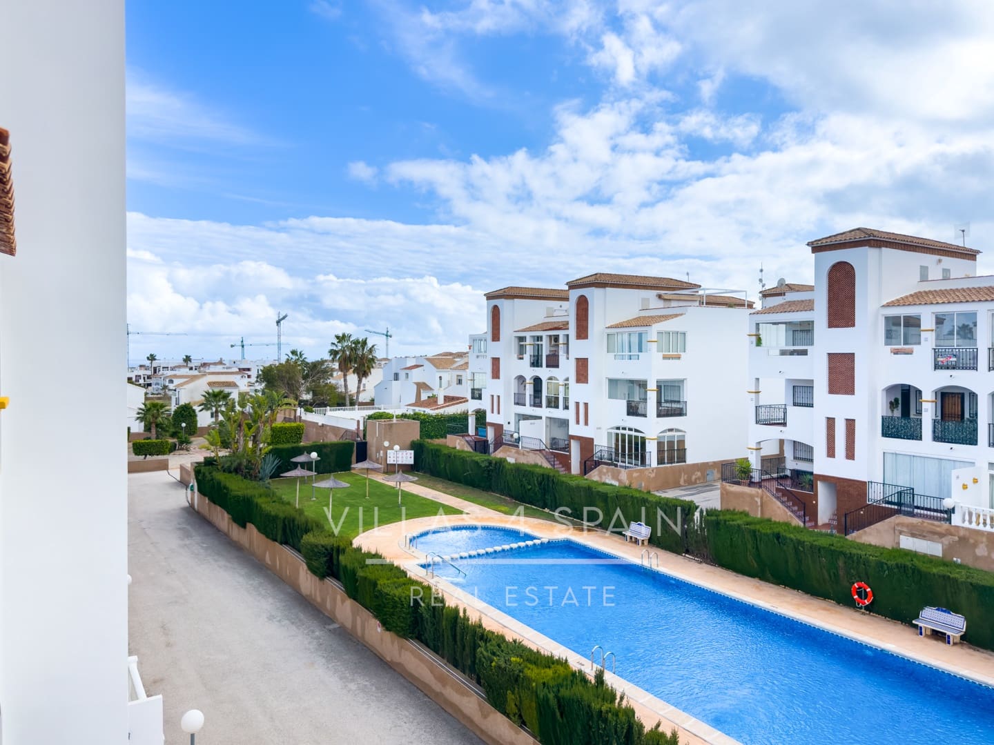 2 bedroom Apartment for sale in Orihuela Costa with pool - € 178,950 (Ref: 9676723)