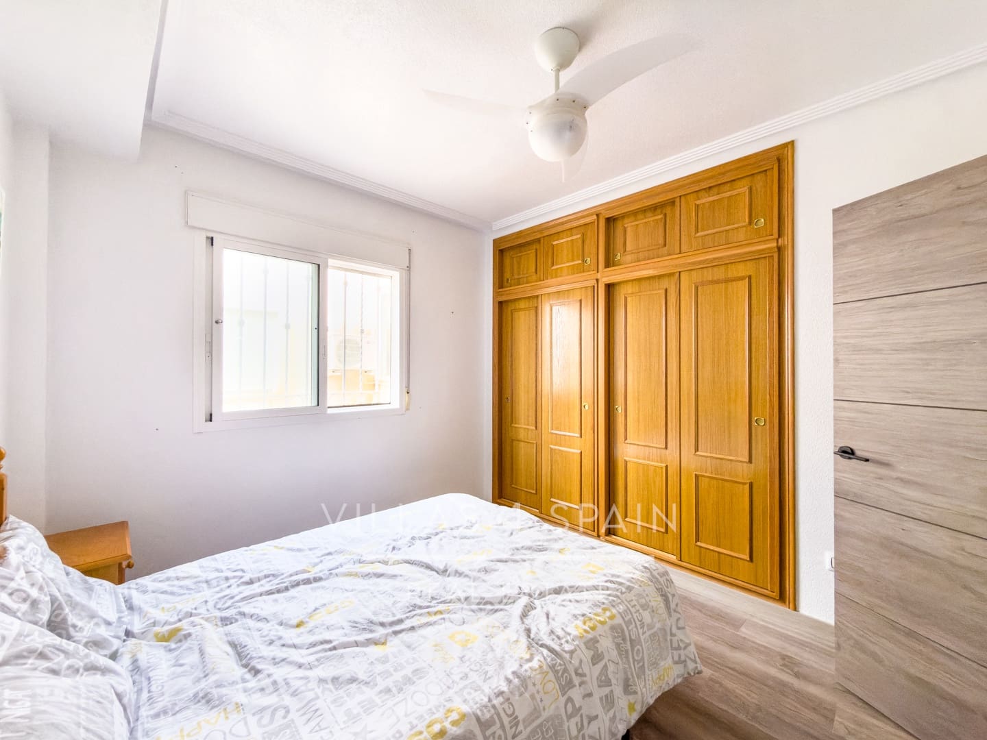 2 bedroom Apartment for sale in Orihuela Costa with pool - € 178,950 (Ref: 9679116)