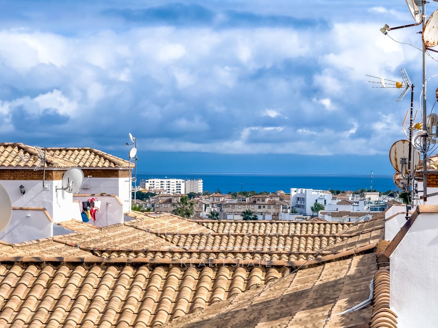 2 bedroom Apartment for sale in Orihuela Costa with pool - € 178,950 (Ref: 9679116)