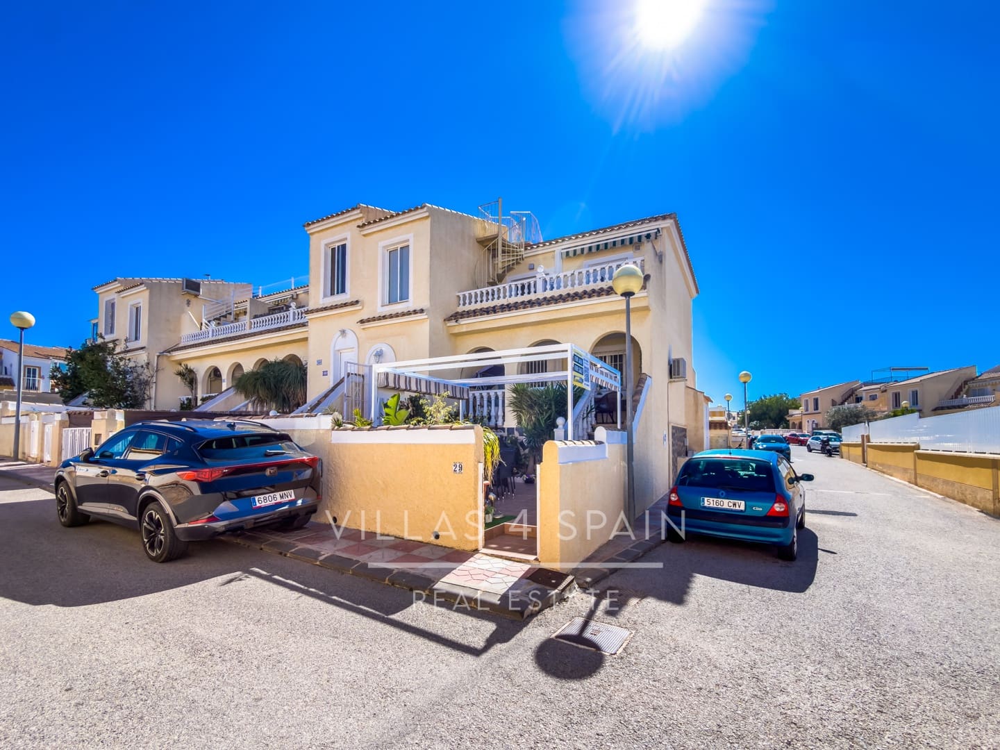 2 sovrum Hus till salu i Gran Alacant med pool garage - 204 950 € (Ref: 9689934)
