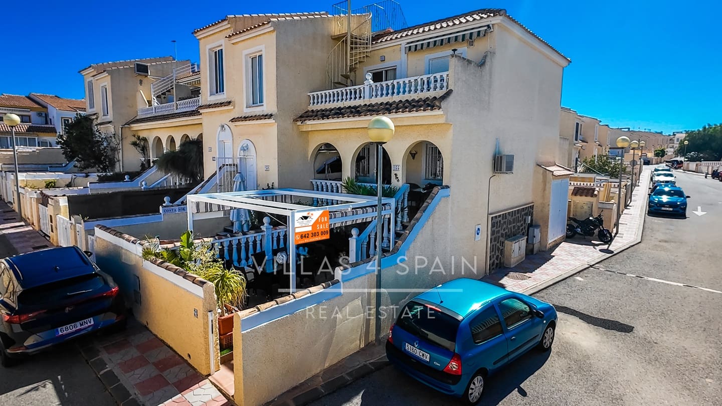 2 sovrum Hus till salu i Gran Alacant med pool garage - 204 950 € (Ref: 9689935)
