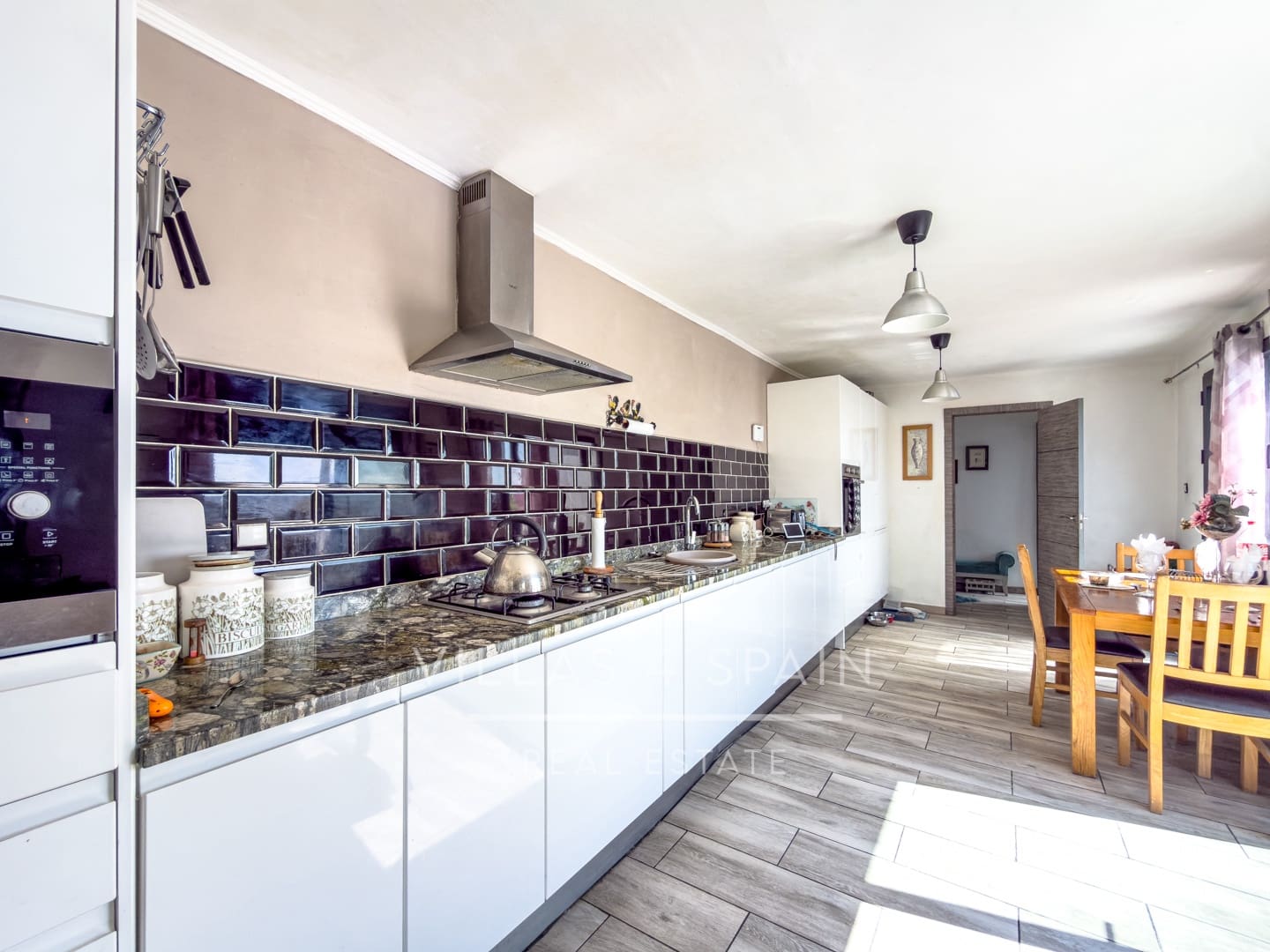 4 bedroom Villa for sale in Fortuna with garage - € 379,950 (Ref: 9719360)