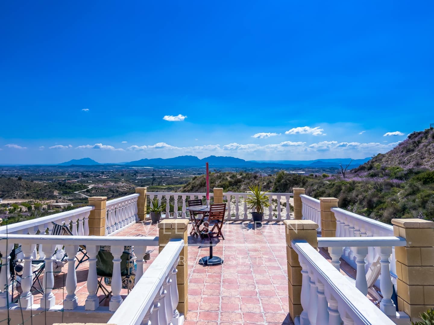 4 bedroom Villa for sale in Fortuna with garage - € 379,950 (Ref: 9719360)