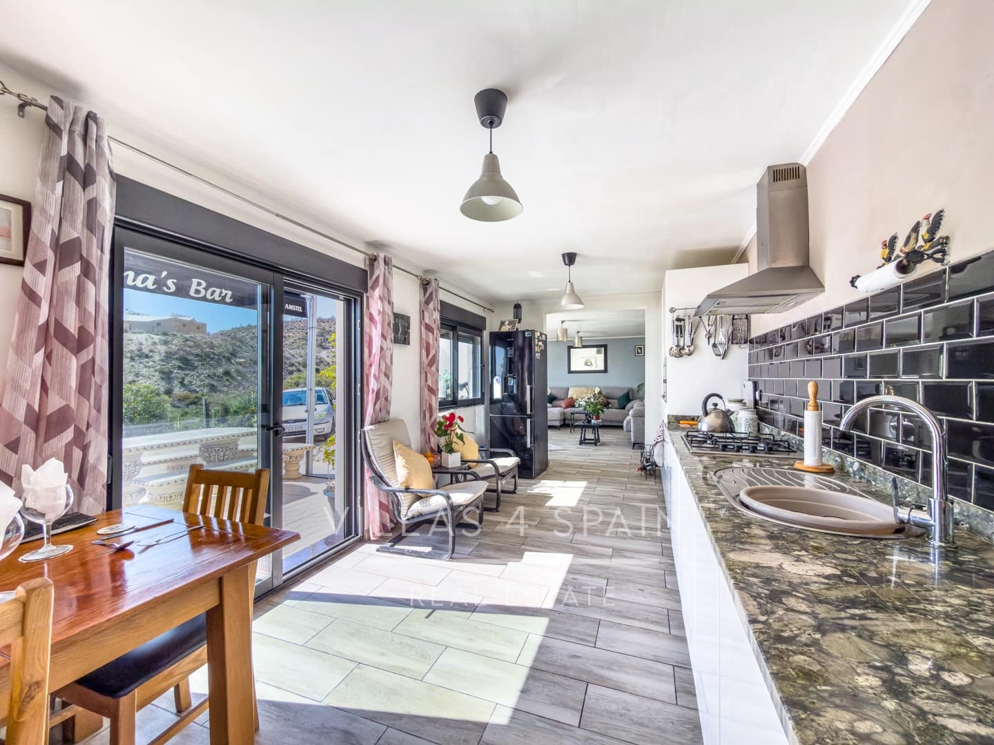 4 bedroom Villa for sale in Fortuna with garage - € 379,950 (Ref: 9719360)