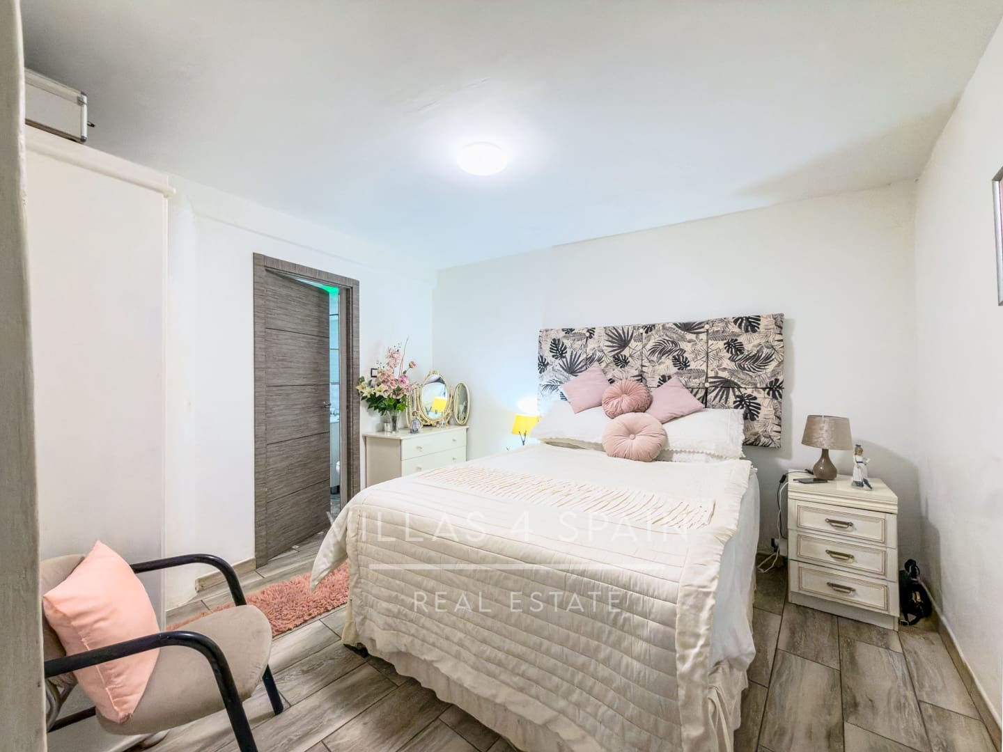 4 bedroom Villa for sale in Fortuna with garage - € 379,950 (Ref: 9719360)